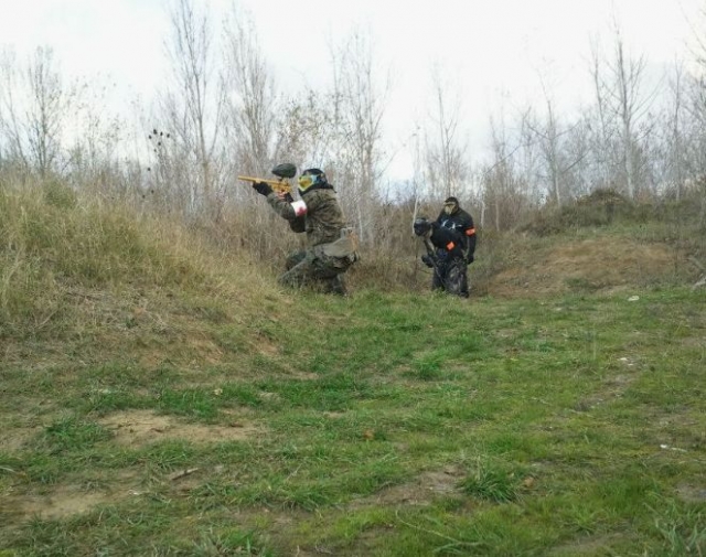  Paintball players at Natura Game park 